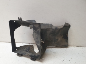 Luftleitblech für den Ladeluftkühler - 3U0121467B
