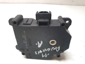 TOYOTA Avensis T27 (2008–2019) Salongi soojenduse klapi mootor 138002810 - 5