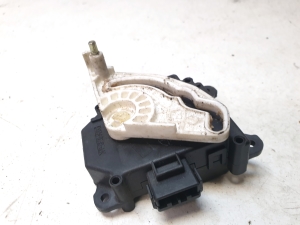 Honda Accord VII (2002–2008) Salongi soojenduse klapi mootor 0638000041 - 3