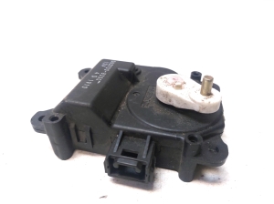 TOYOTA RAV 4 A2 (2000–2005) Heater flap actuator 0637008330 - 2