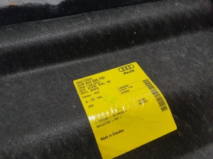AUDI Q8 (2018–2026) Trunk side trim panel 4M8863880 - 2
