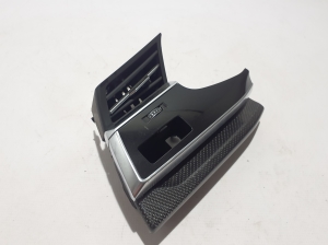 AUDI Q8 (2018–2026) Dashboard air vent grilles 4M8820901H - 2