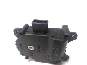 Honda CR-V (2012–2016) Salongi soojenduse klapi mootor 1138002330 - 2