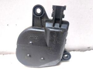 Chrysler Grand Voyager IV (2001–2007) Salongi soojenduse klapi mootor 04885465AAC - 3