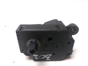 Peugeot 307 I (2000–2009) Salongi soojenduse klapi mootor 91508 - 3