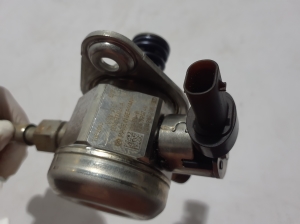 AUDI Q8 (2018–2026) Kütusepump 0P2127026A - 3