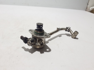 AUDI Q8 (2018–2026) Kütusepump 0P2127026A - 4