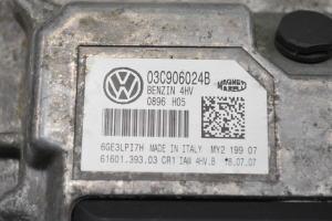 Skoda Fabia MK 2 (2007–2014) Motorsteuergerät 03C906024B - 3