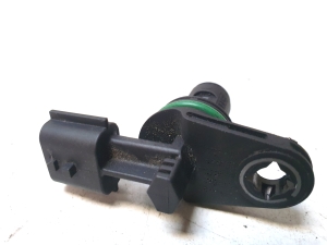 NISSAN Qashqai (2013–2021) Camshaft position sensor 139141379A - 3
