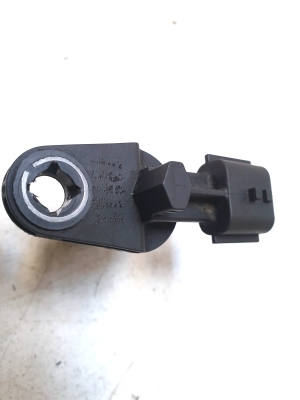 NISSAN Qashqai (2013–2021) Camshaft position sensor 139141379A - 4