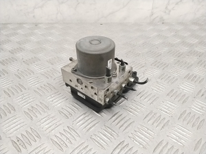 NISSAN Leaf II (2017–2026) ABS unit 476605SH0A - 3