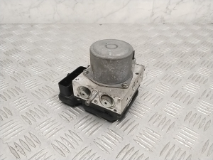 NISSAN Leaf II (2017–2026) ABS unit 476605SH0A - 4