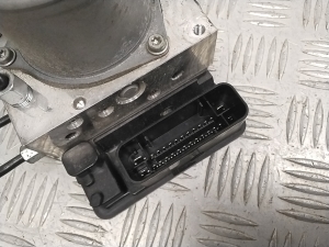 NISSAN Leaf II (2017–2026) ABS unit 476605SH0A - 5