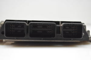 Ford Focus (2004–2011) Engine control unit 0281011995 - 4
