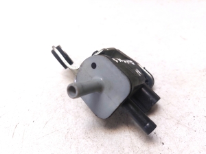 TOYOTA Avensis T27 (2008–2019) Muu klapp 90910TC001 - 3