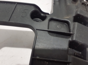 AUDI Q8 (2018–2026) Rear bumper bracket 4M8807454 - 2