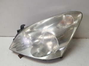 TOYOTA Corola Verso R1 (2004–2009) Scheinwerfer vorne