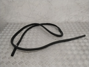 Front door rubber seal
