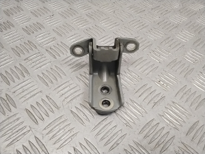 NISSAN Leaf II (2017–2026) Front door top hinge A047742 - 4