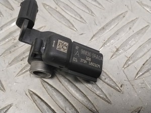 NISSAN Leaf II (2017–2026) Airbag sensor 988305RA0A - 3
