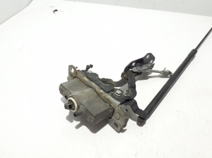 Mercedes Benz E-Class W212 (2009–2015) Hood hinge A2048800128 - 5