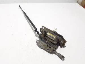Mercedes Benz E-Class W212 (2009–2015) Hood hinge A2048800228 - 3