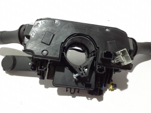 RENAULT Clio V (2019–2026) Switch and its parts - 3