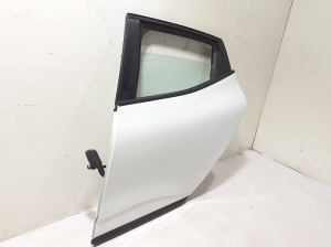 RENAULT Clio V (2019–2026) Rear side doors 821014363R - 2