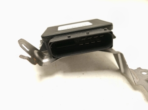 Mazda CX-3 (2015–2026) Electric parking brake control module D24P437E1 - 2