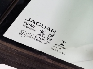 Jaguar l-Pace (2018–2026) Dreiecksfenster Tür hinten J9D325829A - 2