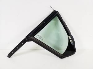   Dreiecksfenster Tür hinten  - J9D325829A 