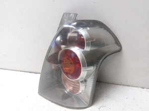 TOYOTA Corola Verso R1 (2004–2009) Eckleuchte hinten - 3