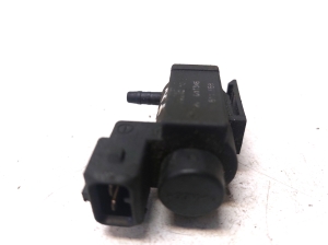VOLVO S60 I (2000–2009) Solenoīds 30611668 - 3