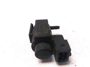 VOLVO S60 I (2000–2009) Solenoīds 30611668 - 4