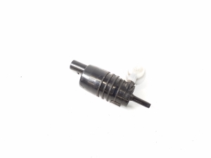 BMW 2 SERIES F45 (2014–2026) Front windshield washer pump 7388349 - 2