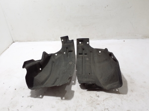 RENAULT Megane IV (2016–2022) Front wheel arch liner and its parts - 3