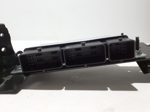 RENAULT Clio V (2019–2026) Engine control unit 237100795V - 3
