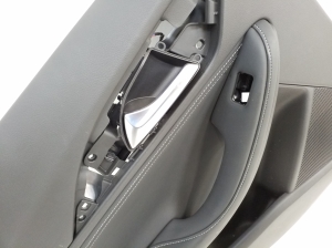 Infiniti Q30 (2015–2018) Tagumise küljeukse polster 829015DB1A - 3
