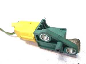 Volkswagen Passat B6 (2005–2010) Airbagsensor 331324 - 2