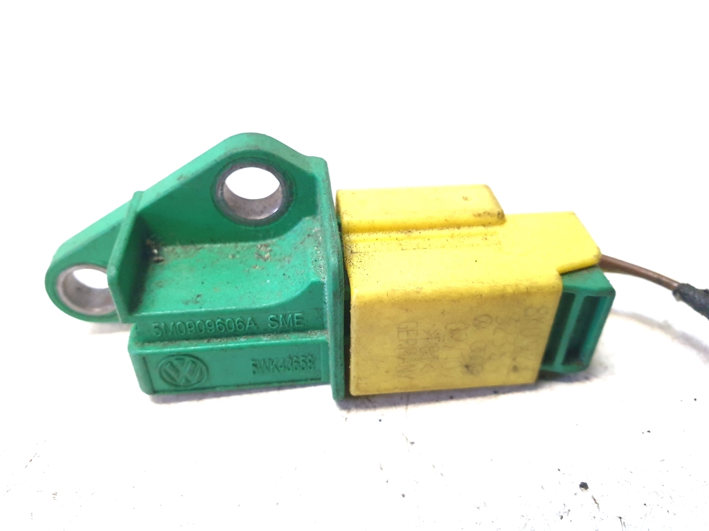 Volkswagen Touran I (2003–2010) Airbagsensor 5M0909606A Volkswagen Touran I (2003–2010) Airbagsensor 5M0909606A