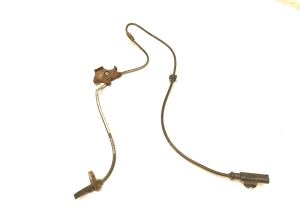 ABS-Sensor vorne - 8954302061