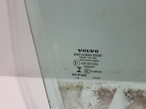 VOLVO XC90 (2015–2024) Priekšējo durvju stikls 31352945 - 3