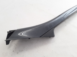  Windscreen strut outer 