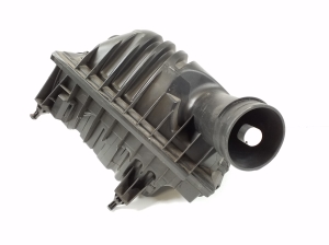 BMW 2 SERIES F45 (2014–2026) Luftfiltergehäuse 7609482 - 5