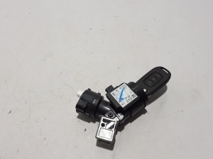   Ignition switch  - 285916910R 
