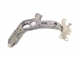 Front control arm - 6879844