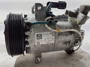 RENAULT Clio V (2019–2026) A/C compressor 926004423R - 2