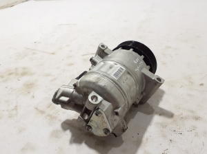 RENAULT Clio V (2019–2026) A/C compressor 926004423R - 3