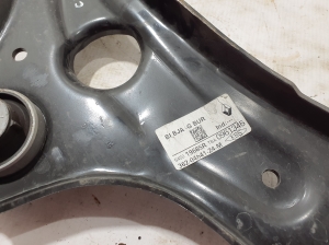 RENAULT Clio V (2019–2026) Eesmine õõtshoob 545019665R - 3
