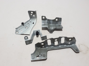 Halter Kotflügel vorne - 641C16229R